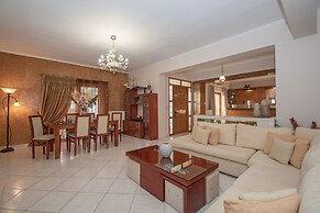 Estella Luxury Villa