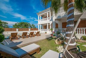 Estella Luxury Villa