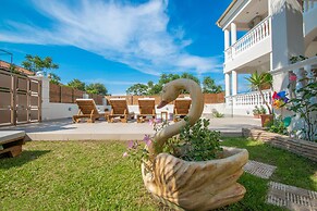 Estella Luxury Villa