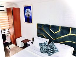 Vintage Suites and Apartment