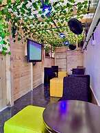 Vintage Suites and Apartment