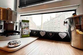 Remarkable 1-bed Apartment in Dundee