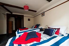 Captivating Tudor 2 Bedroom Apartment in Ipswich
