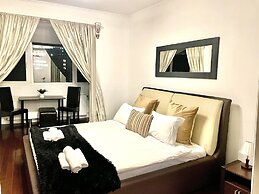 Baroq Central City Apartment