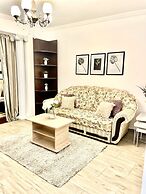 Baroq Central City Apartment