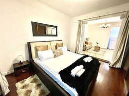 Baroq Central City Apartment