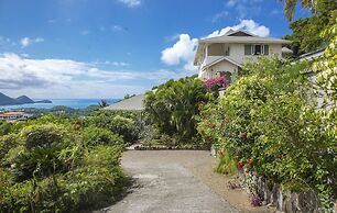 Zephyr Hill - 4 bedroom Villa with awe inspiring views 4 Villa by RedA