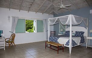 Zephyr Hill - 4 bedroom Villa with awe inspiring views 4 Villa by RedA