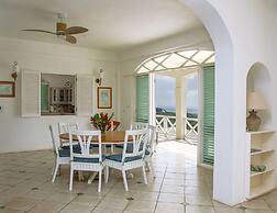 Zephyr Hill - 4 bedroom Villa with awe inspiring views 4 Villa by RedA