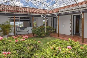 Spanish-style Ocean View Villa Set In Garden - Calypso Court 3 Bedroom