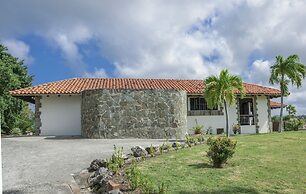 Spanish-style Ocean View Villa Set In Garden - Calypso Court 3 Bedroom