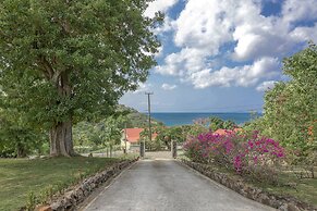 Spanish-style Ocean View Villa Set In Garden - Calypso Court 3 Bedroom