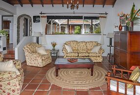 Spanish-style Ocean View Villa Set In Garden - Calypso Court 3 Bedroom
