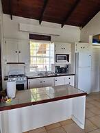 Charming Cottage Located In Cap Estate - Orchid Cottage 1 Bedroom Home