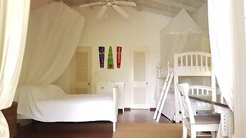 Villa Kessi - Beautiful Caribbean Style Family Villa 3 Bedroom Villa b