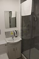 Maze Apartments and rooms