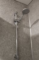 Maze Apartments and rooms