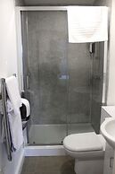 Maze Apartments and rooms