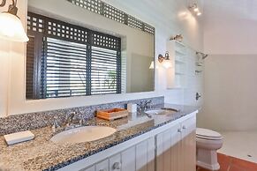 Tamarind Villa - Sprawling 7 bedroom villa 7 Villa by RedAwning