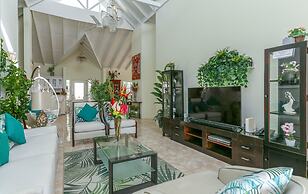 Beautiful 5-bed Villa With Views And Pool - Decaj 5 Bedroom Villa by R
