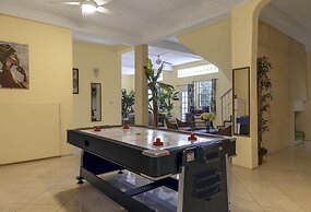 Beautiful 5-bed Villa With Views And Pool - Decaj 5 Bedroom Villa by R