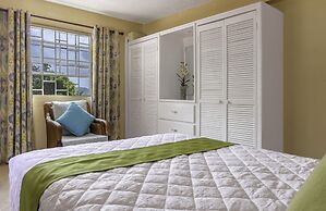 Beautiful 5-bed Villa With Views And Pool - Decaj 5 Bedroom Villa by R