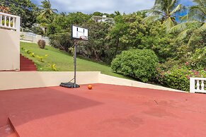 Beautiful 5-bed Villa With Views And Pool - Decaj 5 Bedroom Villa by R