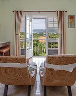 Beautiful 5-bed Villa With Views And Pool - Decaj 5 Bedroom Villa by R