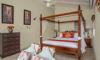 Beautiful 5-bed Villa With Views And Pool - Decaj 5 Bedroom Villa by R