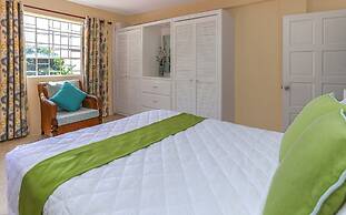 Beautiful 5-bed Villa With Views And Pool - Decaj 5 Bedroom Villa by R