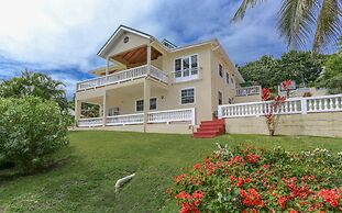 Beautiful 5-bed Villa With Views And Pool - Decaj 5 Bedroom Villa by R