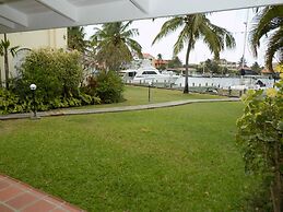 Bay View #7 - 3 bedroom, 3.5-bath waterfront townhouse in a gated comm