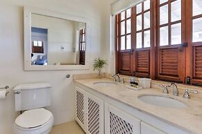 Sprawling three bedroom villa - Tamarind Villa 3 Villa by RedAwning