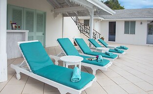 Zephyr Hill - 2 bedroom Villa with awe inspiring views 2 Villa by RedA