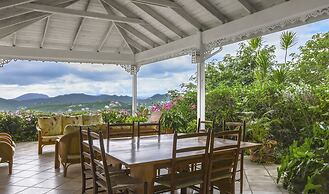 Zephyr Hill - 2 bedroom Villa with awe inspiring views 2 Villa by RedA