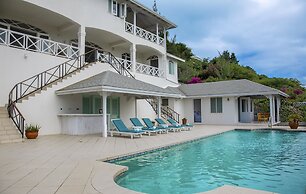 Zephyr Hill - 2 bedroom Villa with awe inspiring views 2 Villa by RedA