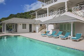 Zephyr Hill - 2 bedroom Villa with awe inspiring views 2 Villa by RedA