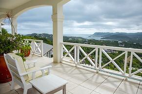 Zephyr Hill - 2 bedroom Villa with awe inspiring views 2 Villa by RedA