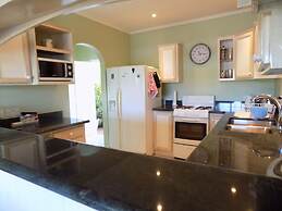 The Pelican #3 - Spacious 2 bedroom 2.5 bath waterfront townhome in th