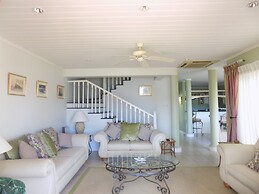 The Pelican #3 - Spacious 3 bedroom 2.5 bath waterfront townhome in th