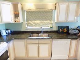 The Pelican #3 - Spacious 3 bedroom 2.5 bath waterfront townhome in th