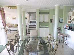 The Pelican #3 - Spacious 3 bedroom 2.5 bath waterfront townhome in th