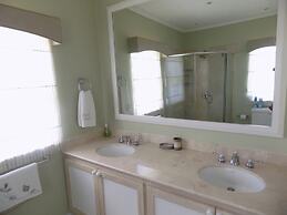 The Pelican #3 - Spacious 3 bedroom 2.5 bath waterfront townhome in th