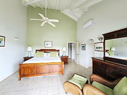 The Pelican #3 - Spacious 3 bedroom 2.5 bath waterfront townhome in th