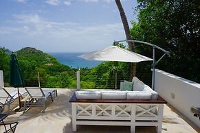 La Mer - Bright & Modern 3 bedroom Caribbean Villa 3 Villa by RedAwnin