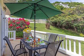 Newly Renovated 3-bed Spacious Family Home - Villa Decaj 3 Bedroom Hom