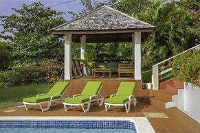 Newly Renovated 3-bed Spacious Family Home - Villa Decaj 3 Bedroom Hom