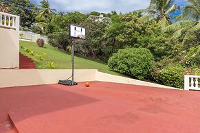 Newly Renovated 3-bed Spacious Family Home - Villa Decaj 3 Bedroom Hom