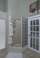 Newly Renovated 3-bed Spacious Family Home - Villa Decaj 3 Bedroom Hom