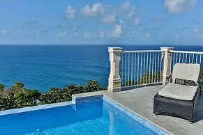 Cayman Villa - Contemporary 3 bedroom Villa with Stunning Ocean Views 